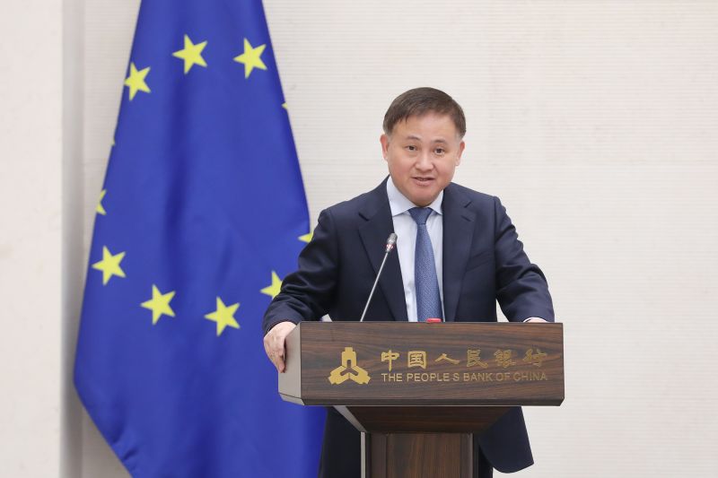 中国人民(🍦)银行举办专题讲座 欧洲中央银行行长拉加德作主题演讲(🍣)